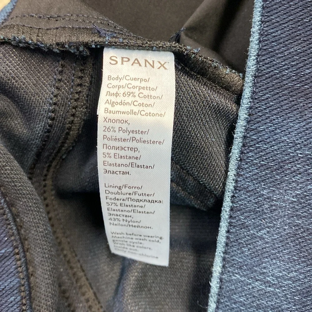 SPANX High Rise Leggings with Tapered Fit and Elastic Waistband - Picture 10 of 13